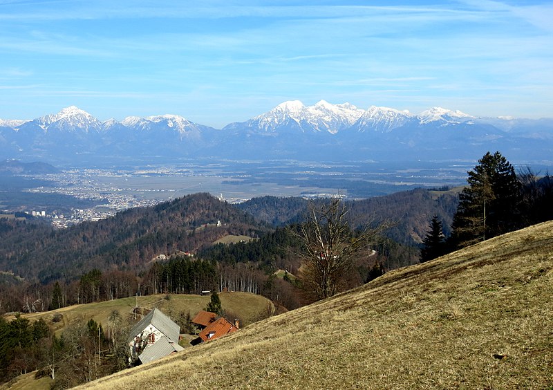 File:Sveti Ozbolt - Jansc Slovenia.jpg