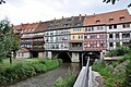 Die Krämerbrücke ist ein Wahrzeichen der Stadt.