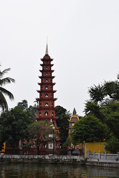 File:Trấn Quốc Pagoda (25433311257).jpg