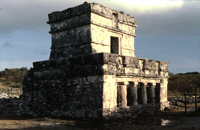 File:Tulum-Tancah.jpg