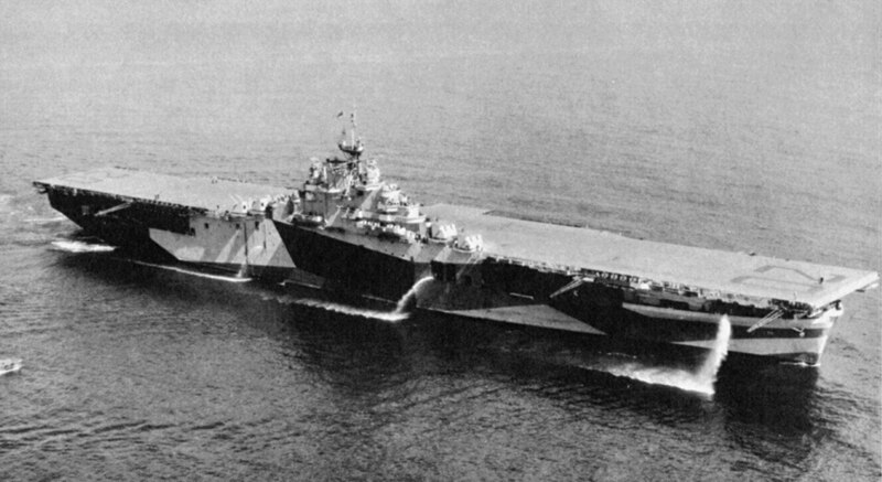 File:USS Bennington (CV-20) underway off Long Island on 25 September 1944.jpg