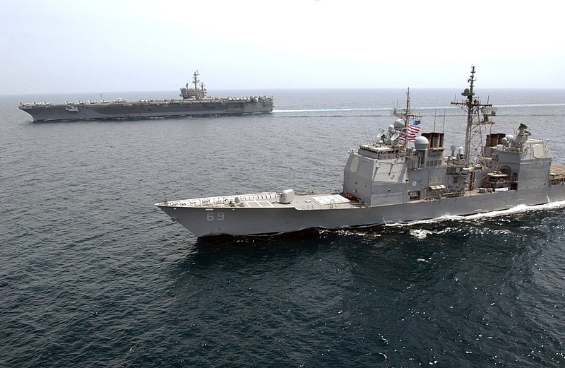 File:US Navy 060414-N-5961C-002 USS Ronald Reagan (CVN 76) and USS Vicksburg (CG 69) operate together in the Persian Gulf.jpg