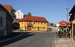 Velké Hostěrádky - centrum obce.jpg