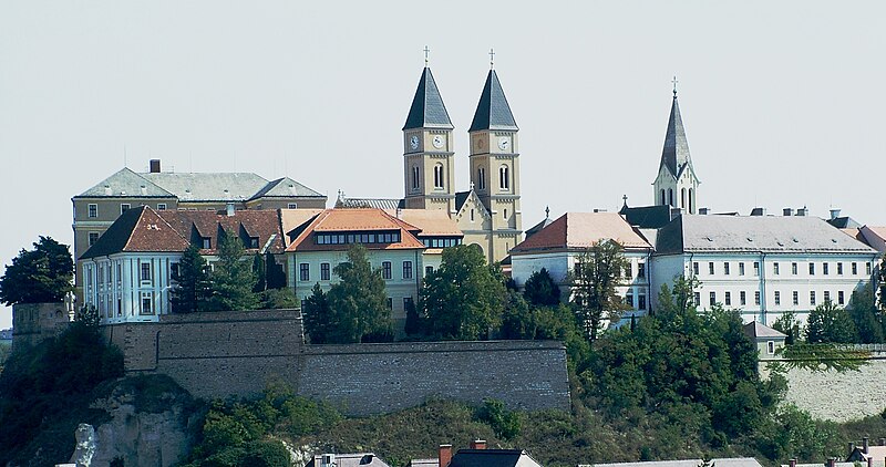 File:Veszprém Castle Area View 2010.jpg