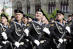 Mariniers tijdens een militaire parade in Moskou in 2008