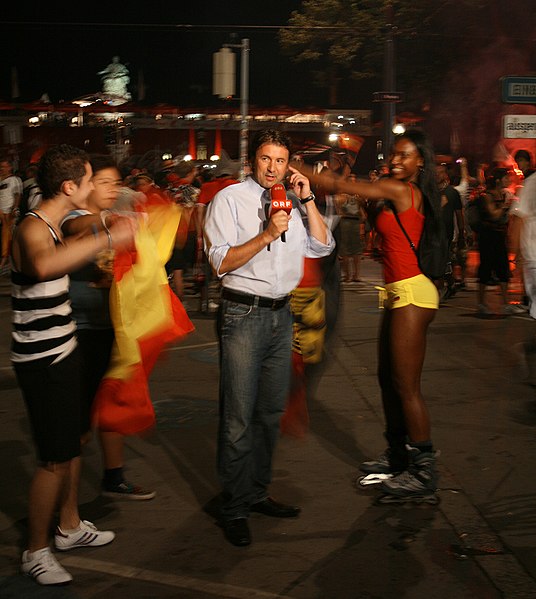 File:Vienna after the final game of the EURO2008 b.jpg