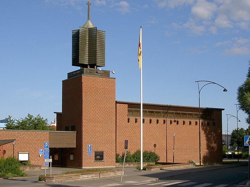 File:Vilunda kyrka ext1.jpg