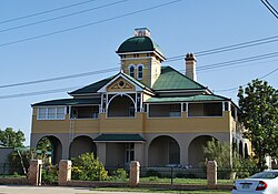 Warwick St Mary's Presbytery.jpg