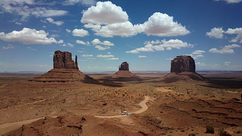 File:West Mitten Butte, East Mitten Butte, and Merrick Butte 3.jpg