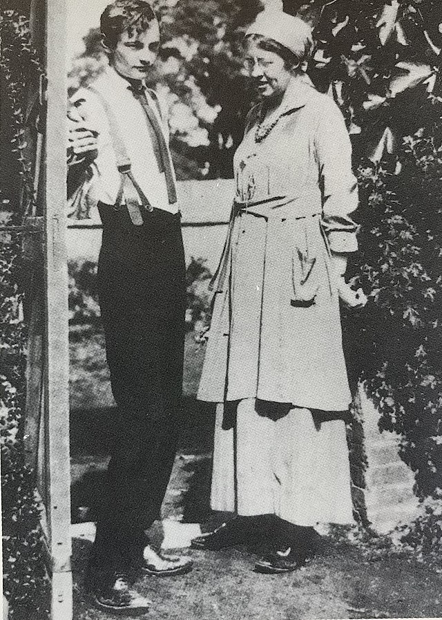 Photo of Will and Ka around 1917