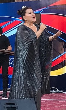 Yulduz Usmonova performing live in Dushanbe, 2017.jpg
