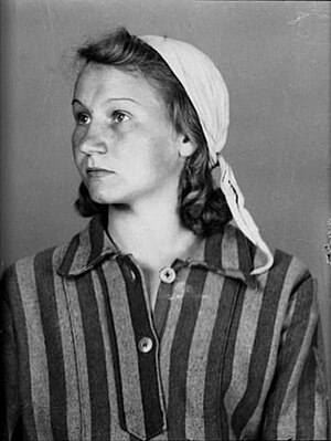 Zofia Posmysz (Auschwitz Nr 7566).jpg