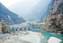 L'hydroélectricité du Haut Tamakoshi, la plus grande hydroélectricité du Népal.
