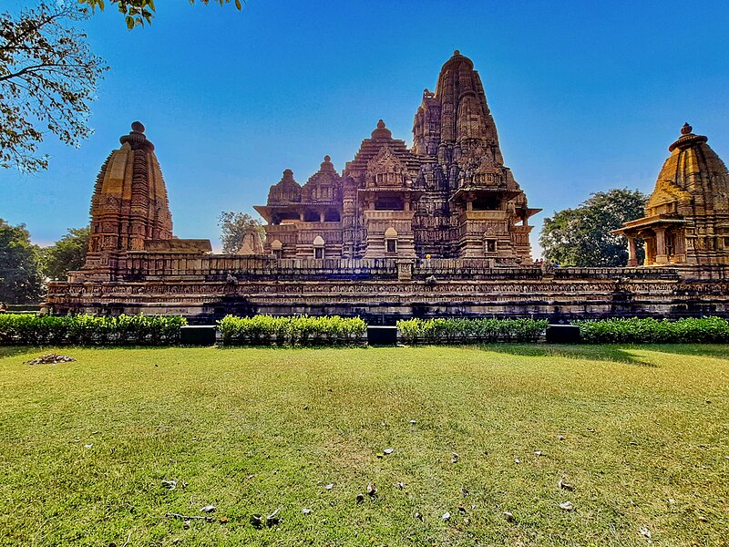 File:0121821 Lakshmana temple, Khajuraho Madhya Pradesh 214.jpg