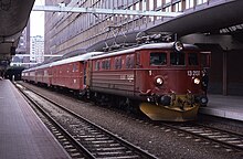 El 13.2137 at Oslo Central Station in 1986 08.06.86 Oslo Sentral 13.2137 (6047010241).jpg