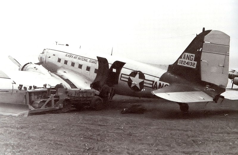 File:144th Air Transportation Squadron - Douglas C-47A-45-DL 42-24132.jpg