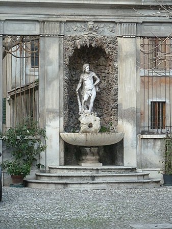 Private fountain