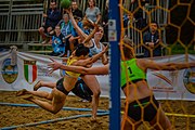 Deutsch: Beach Handball Champions Cup 2018 in Catania (ITA); Tag 3: 3. November – Frauen, Überkreuz-Platzierungsspiel 9-16: Beach Bazis Schleissheim (GER) - London Angels Handball Club (GBR) 2:0 (20:6, 28:9) English: 2018 Beach Handball Champions Cup in Catania (ITA; Day 3: 3 November – Women's Placement Match Cross Matches 9-16: Beach Bazis Schleissheim (GER) - London Angels Handball Club (GBR) 2:0 (20:6, 28:9)