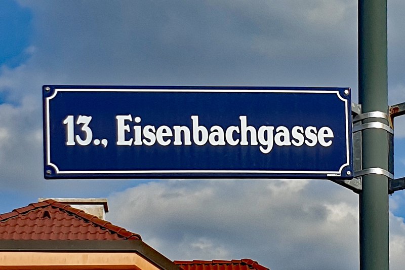 Datei:20210627 Eisenbachgasse Straßenschild.jpg