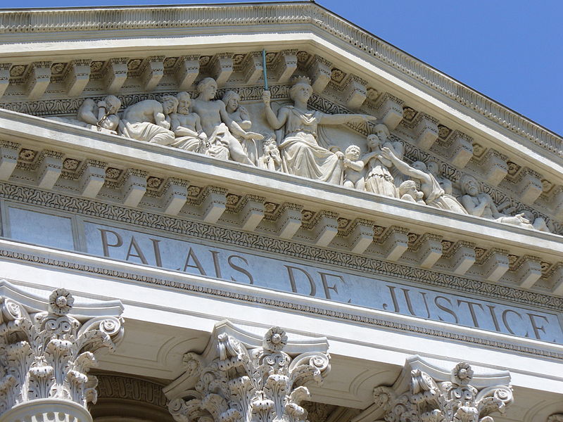 File:2193.Palais de Justice-Justizpalast(1838-1846)-am Place Esplanade Charles de Gaulle-2.Juli 2007.JPG