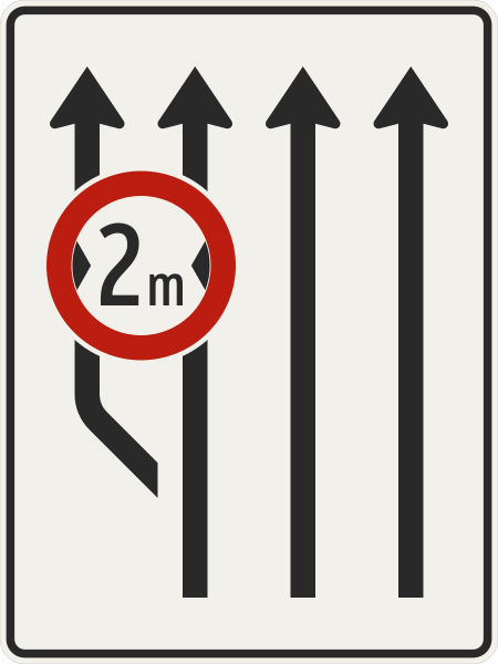 File:422-12 Zvýšenie počtu jazdných pruhov (vľavo, pokračujú 4 pruhy + regulačná značka).svg