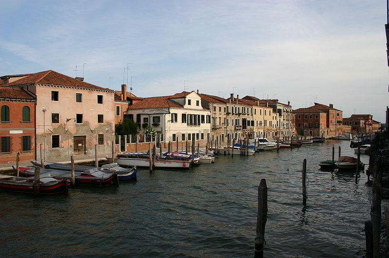 File:6122 - Venezia - Giudecca - Rio Ponte Longo - Foto Giovanni Dall'Orto - 6-Aug-2008.jpg