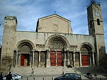 Façade de l'abbatiale