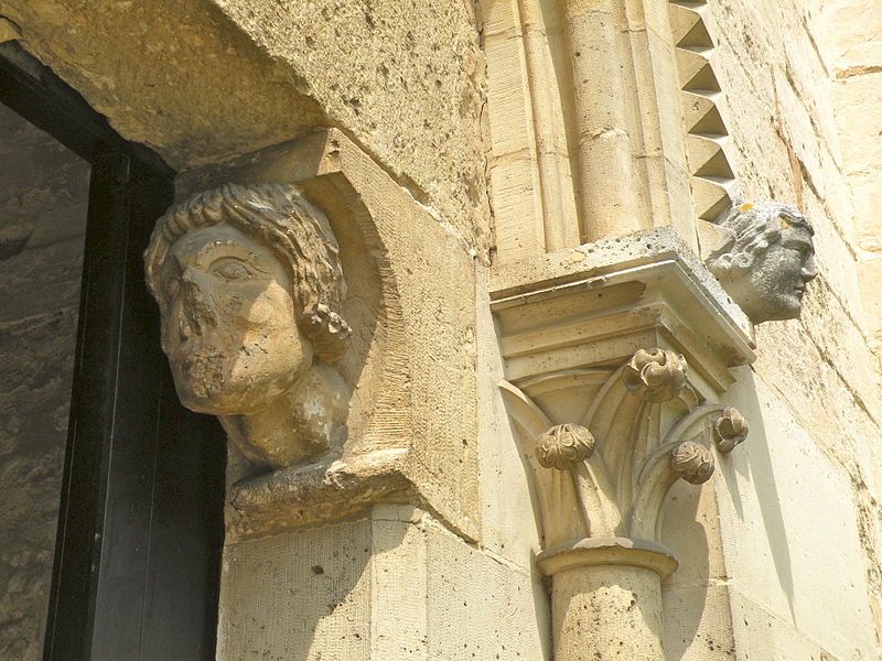 File:Abbaye de Saint-Jean-aux-Bois detail portail sud.JPG