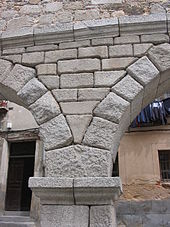 Guarded Door  en.wikipedia.org/wiki/Alc%c3%a1zar_of_Segovia