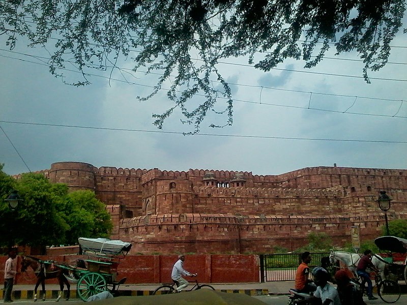 File:Agra Fort, Uttarpradesh, India.jpg