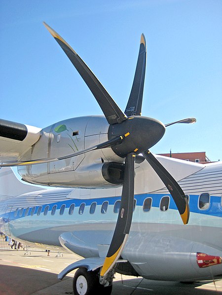 File:Airbus Family Days 2010 - Moteur ATR 600.jpg