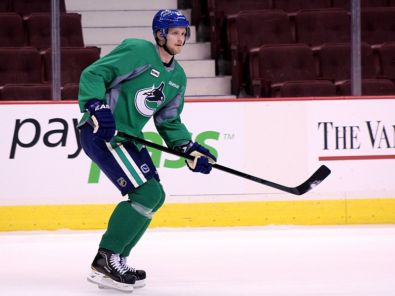 File:Alex Edler Canucks practice 2012a.jpg