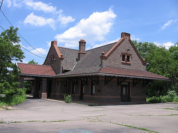 Pittsburgh and Lake Erie Railroad's Aliquippa station