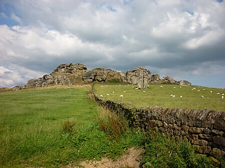 Almscliffe crag1