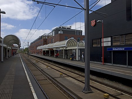 Ambachtsland station