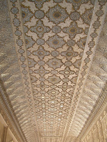 File:Amber Fort - Glass & Mirrored ceiling (3317095232).jpg