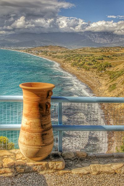 File:Amphora & Komoz beach from 'Mystical View' Crete (14036559852).jpg