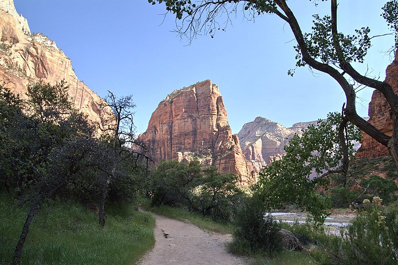 File:Angel's Landing - Zion National Park.jpg