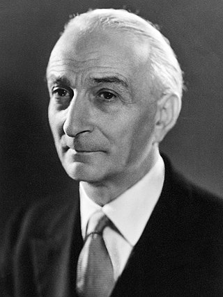 <span class="mw-page-title-main">Antonio Segni</span> President of Italy from 1962 to 1964
