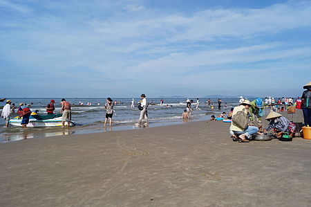Tập tin:Bãi biển Long Hải.JPG