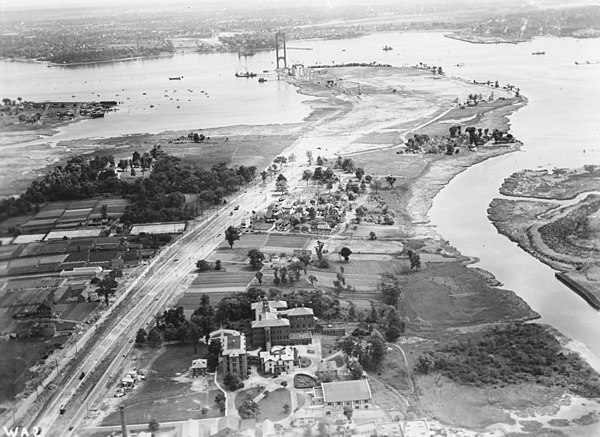 Construction progress c. 1938 looking southward from the Bronx