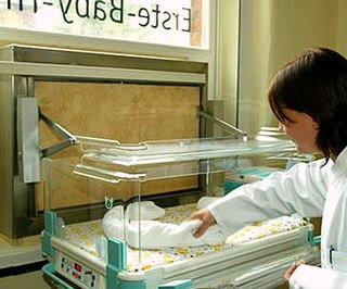 Baby hatch Device for transfer of unwanted infants