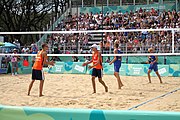 Deutsch: Beachvolleyball bei den Olympischen Jugendspielen 2018; Tag 11, 17. Oktober 2018; Jungen,Finale – Niederlande (Matthew Immers/Yorick de Groot)-Schweden (David Åhman/Jonatan Hellvig) 0:2 (20–22/15–21) English: Beach volleyball at the 2018 Summer Youth Olympics at 17 October 2018 – Final – Netherlands (Matthew Immers/Yorick de Groot)-Sweden (David Åhman/Jonatan Hellvig) 0:2 (20–22/15–21)