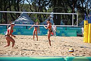 Deutsch: Beachvolleyball bei den Olympischen Jugendspielen 2018; Tag 8, 14. Oktober 2018; Mädchen, Achtelfinale – Bolivien-Puerto Rico 0:2 (18–21/18–21 ) English: Beach volleyball at the 2018 Summer Youth Olympics at 14 October 2018 – Girls Round of 16 – Bolivia-Puerto Rico 0:2 (18–21/18–21 )