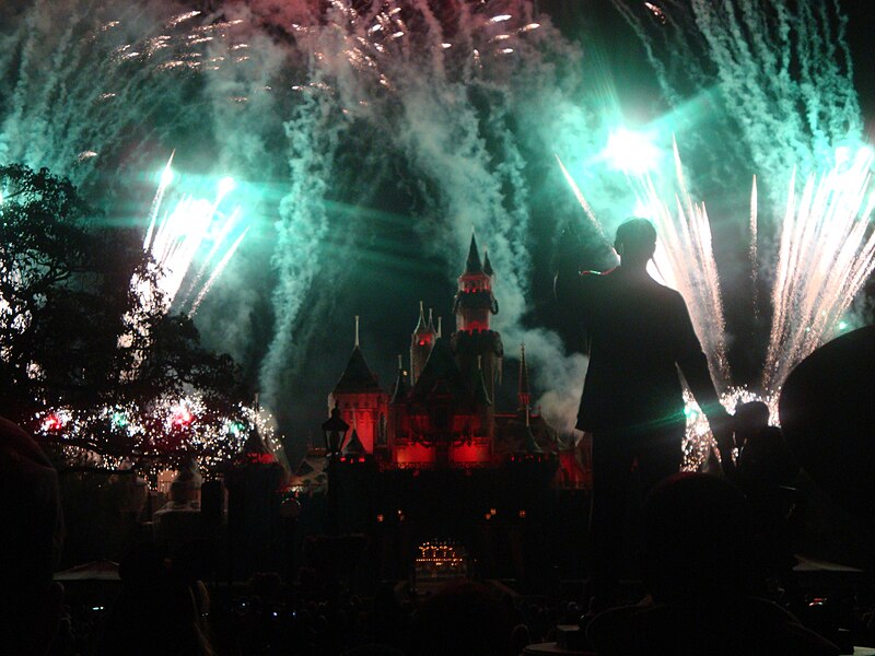 File:Believe in Holiday Magic Fireworks.jpg