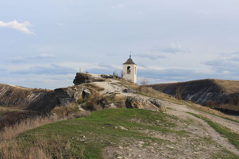 File:Biserica din satul Butuceni.jpg