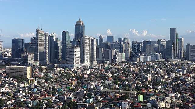 Image: Bonifacio Global City   skyline (view from Pioneer) (Taguig and Makati)(2018 04 24) cropped