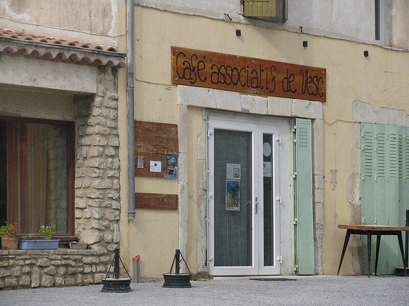 File:Café de Vesc.jpg