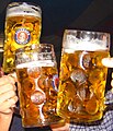 ファイル:Cheers beer.jpg