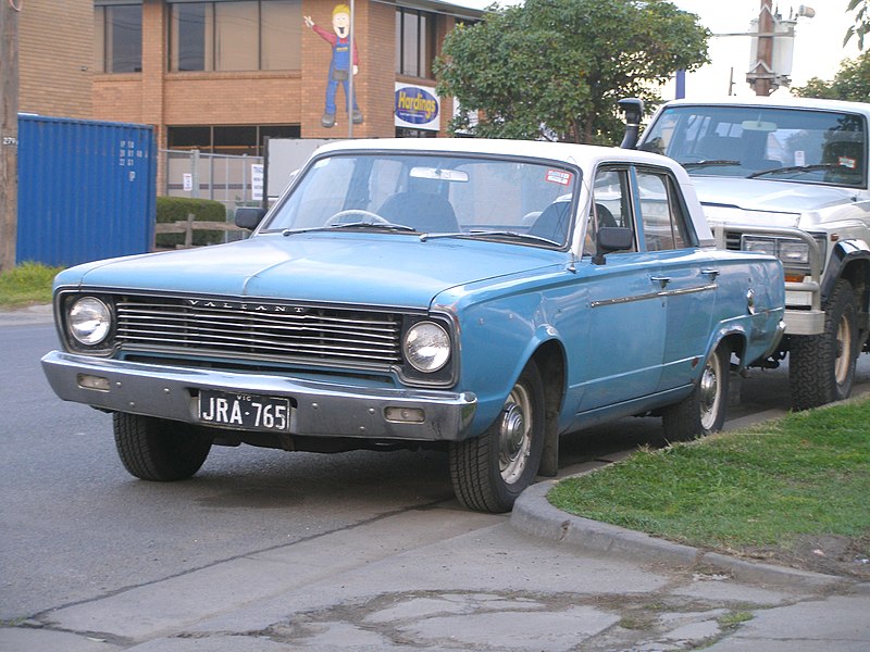 File:Chrysler VC Valiant.jpg